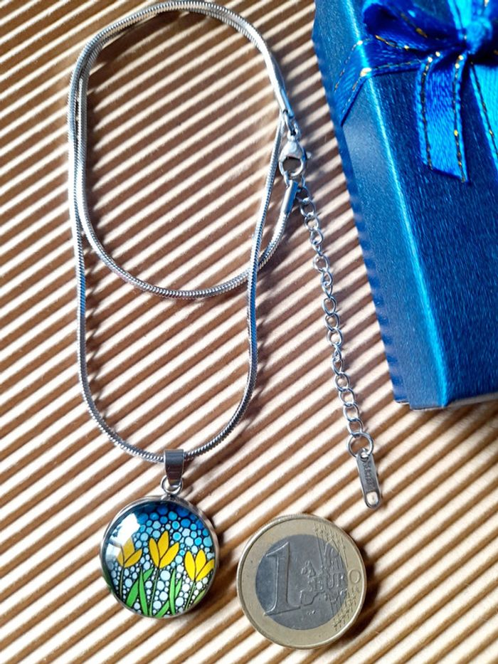 Collier fleurs pop - photo numéro 3