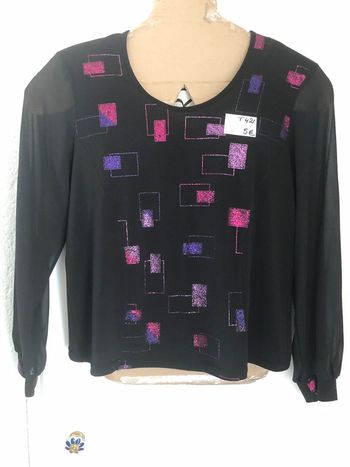 966-Blouse noir imprimé manches voile T 42