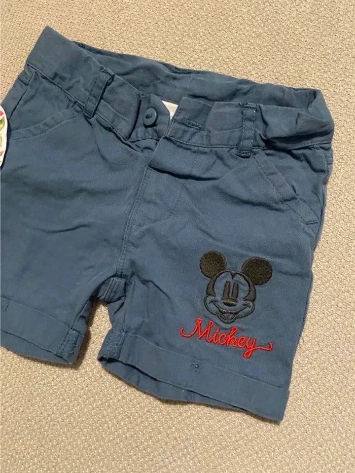 Short Disney Mickey 3 mois très bon état - photo numéro 2