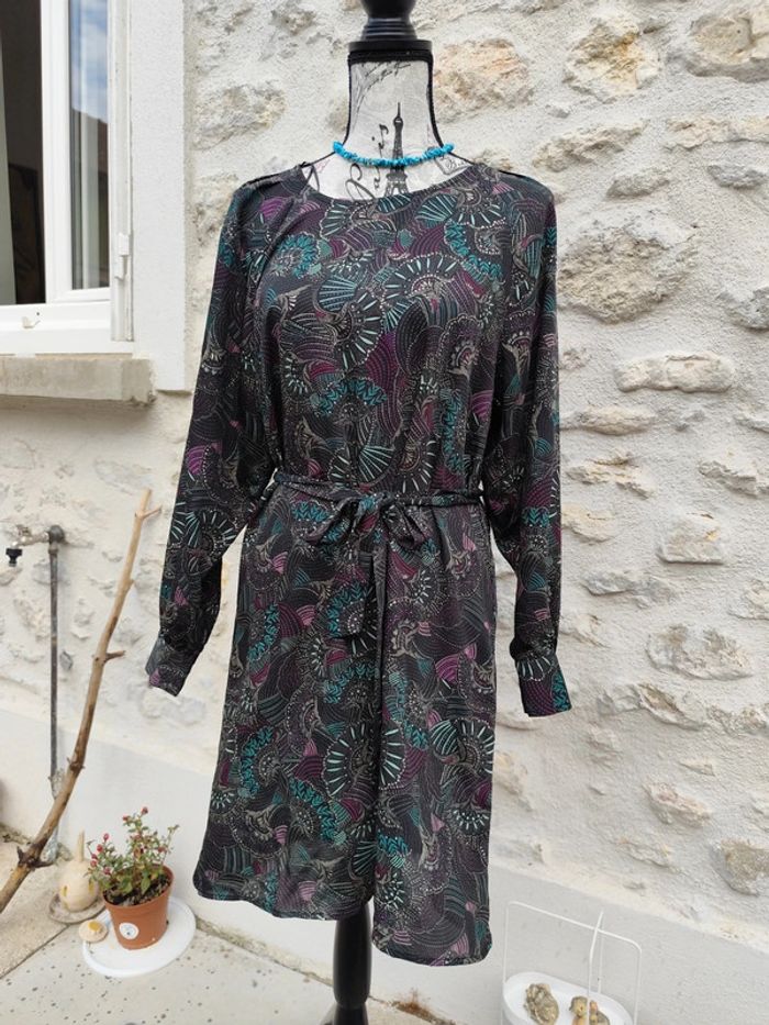 Superbe robe femme cache cache taille M