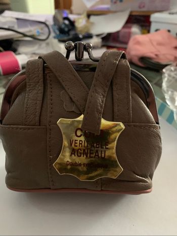 Porte monnaie marron en cuir