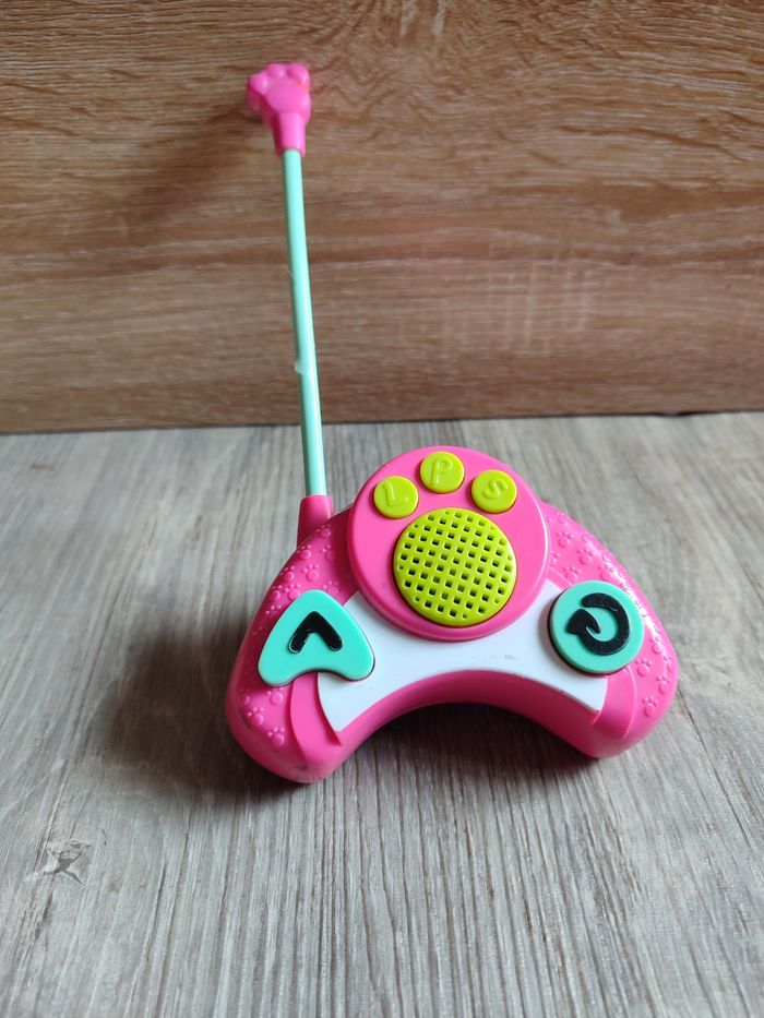 Voiture télécommandée littlest petshop - photo numéro 2