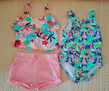 Lot vêtements bébé fille