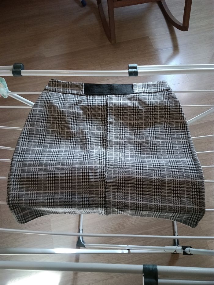 Jupe courte femme - photo numéro 3