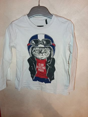 Superbe Tee shirt manches longues garçon 3 ans ikks