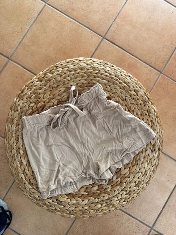 Short beige