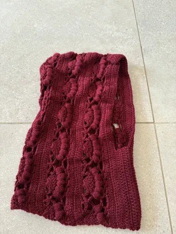 Cagoule bordeaux, très bon état, taille unique