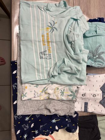 Lot vêtements garçon 12 mois 