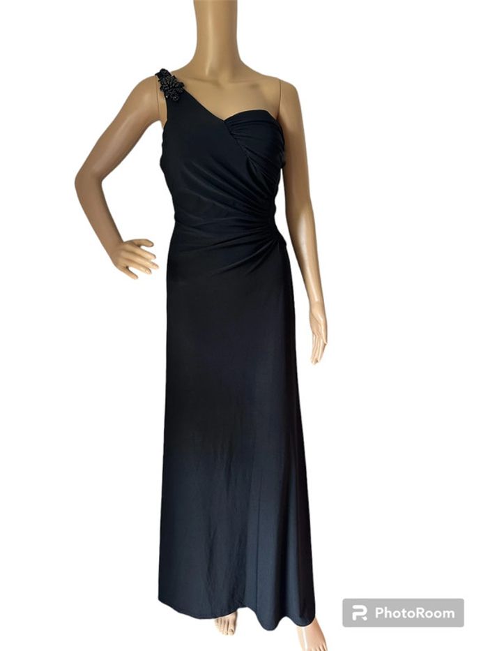 Jolie robe noire - photo numéro 5