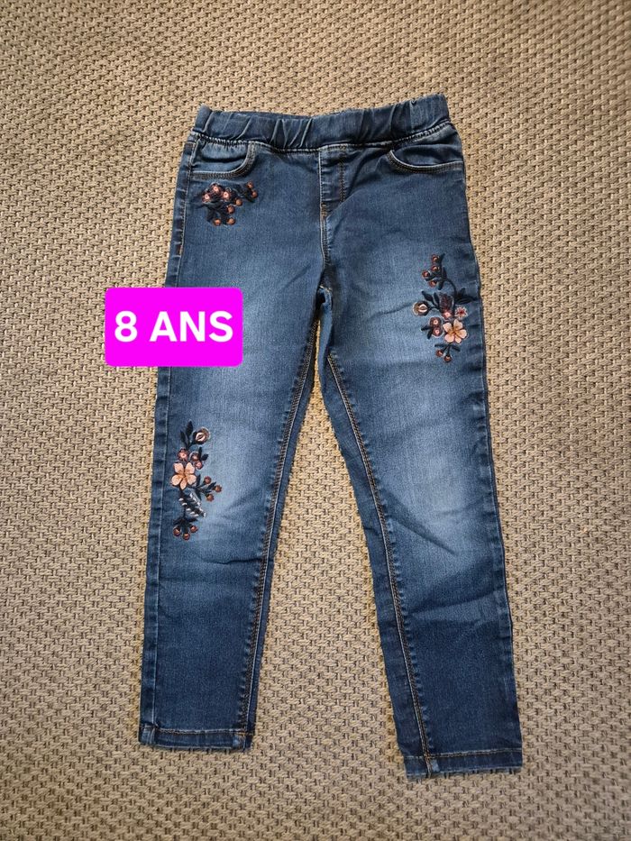 Jean treggings avec broderie fille - 8 ans