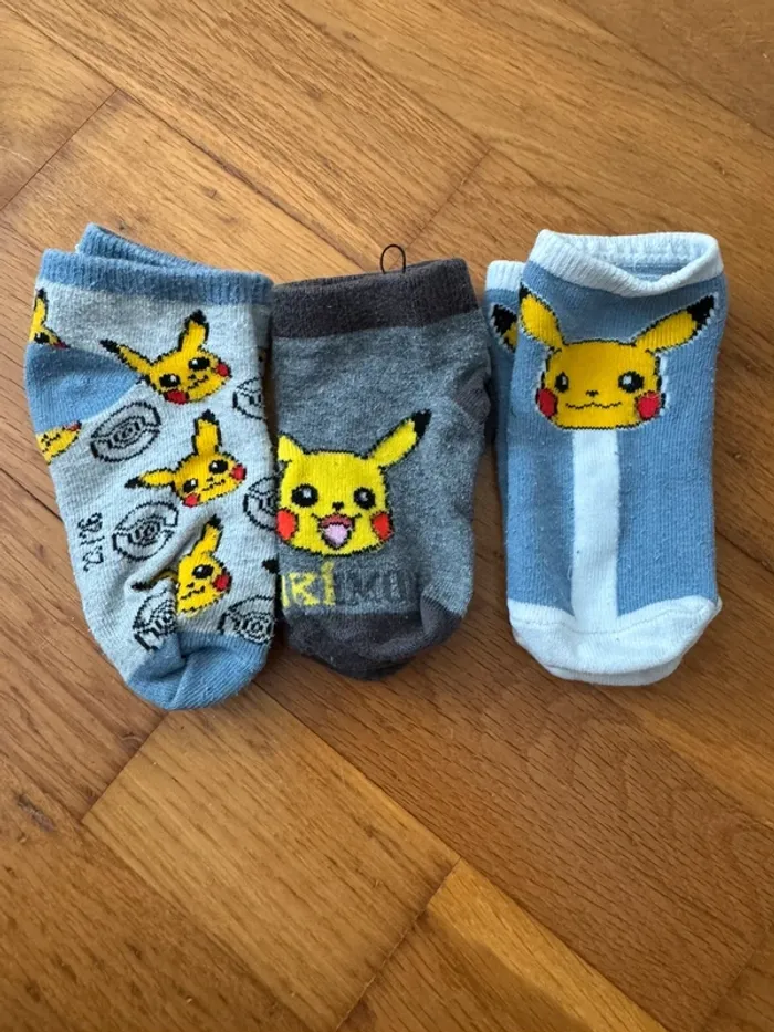 Lot 3 paires de chaussettes Pokémon 23-26