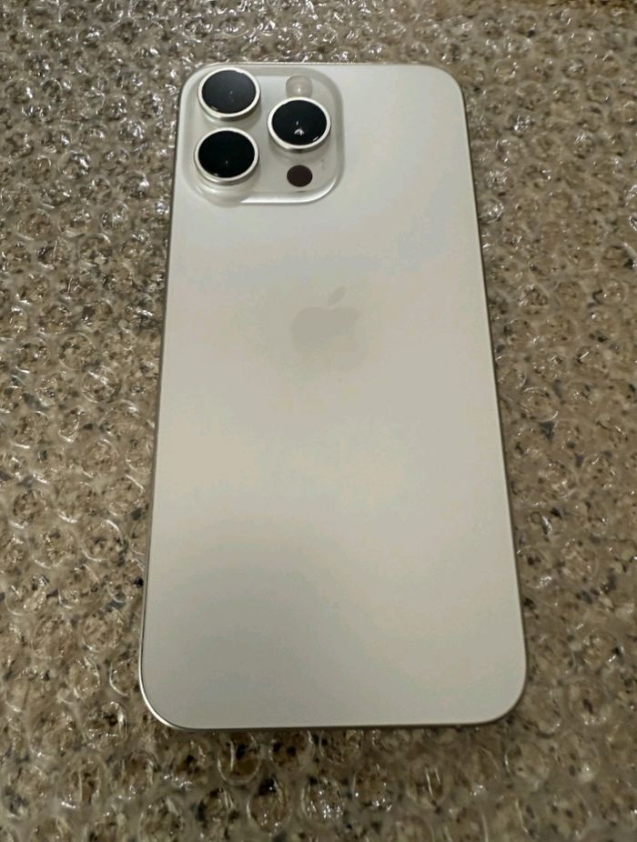 Iphone quinze pro max - photo numéro 6