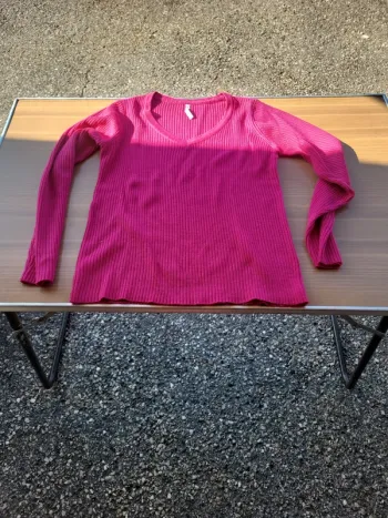 Joli pull 42/44