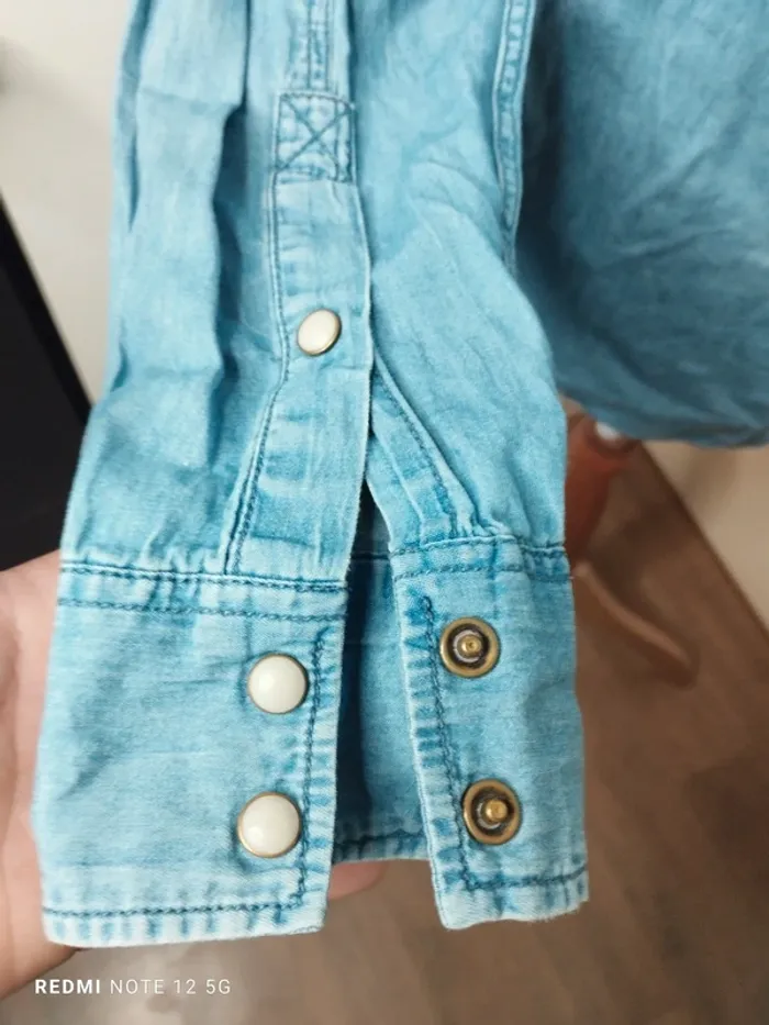 Chemise en jean taille M - photo numéro 5