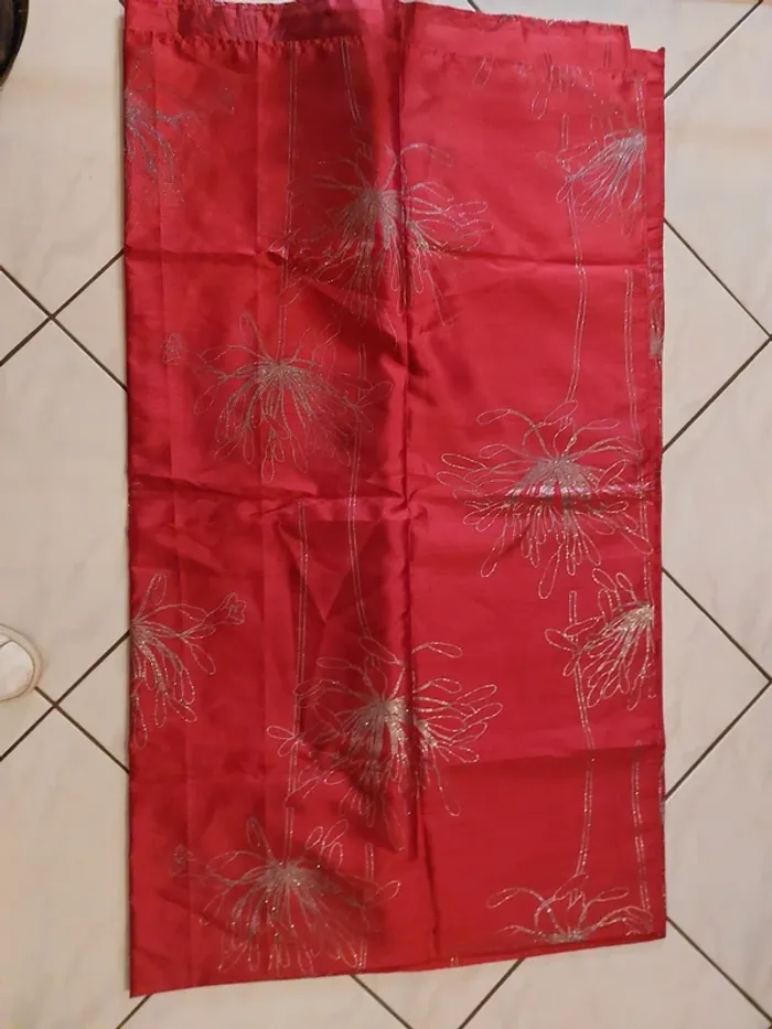 Nappe de fête 🎄 🎅 - photo numéro 3