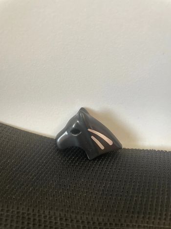 Playmobil cagoule noire avec motifs cheval tournoi chevalier moyen âge château citadelle forteresse