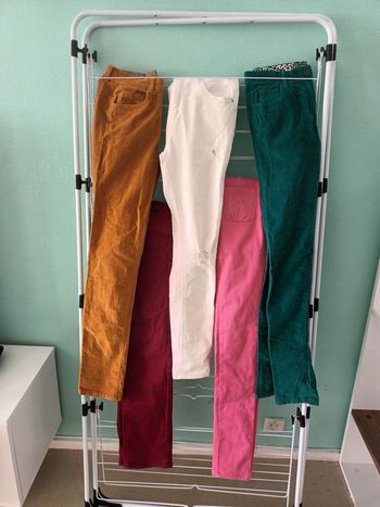 Divers vêtements presque neufs