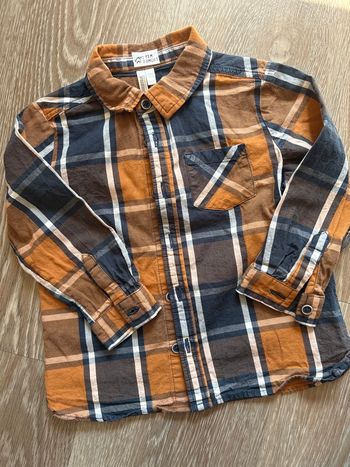 Chemise taille 24 mois 