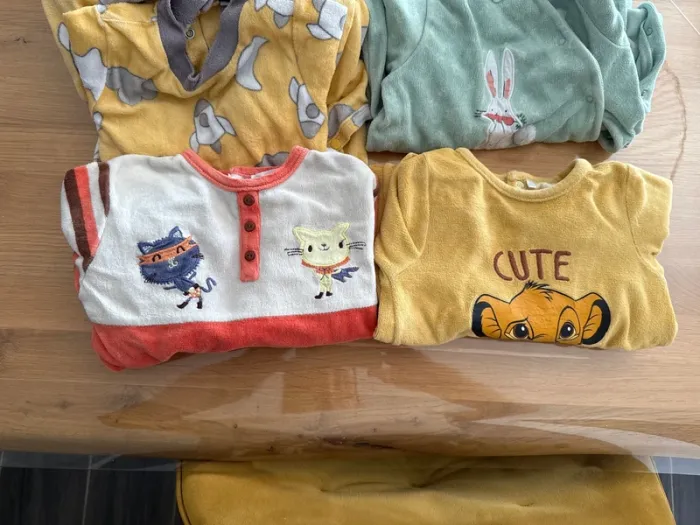 Lot de 10 pyjamas bebe 18 mois - photo numéro 4