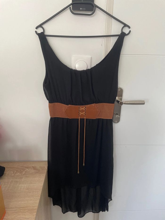Robe noir