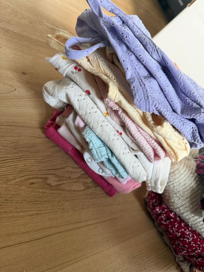 Lot vêtements fille - photo numéro 2