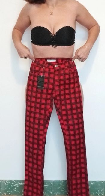 Pantalon ajusté à carreaux rouges et noirs neuf 36