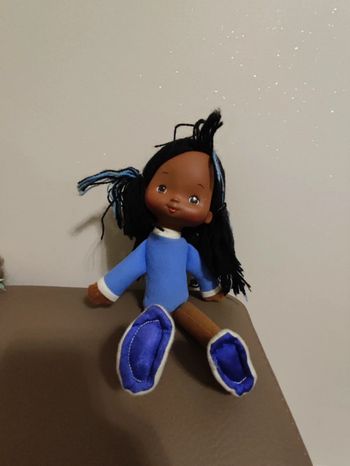 Poupée  Blondine collector rainbow