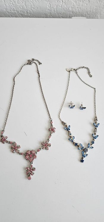 Lot de 2 colliers fantaisies