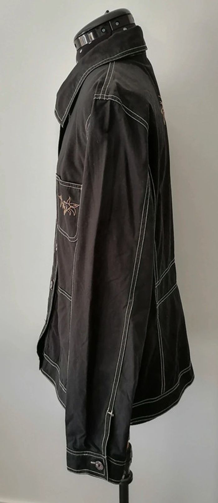 Veste / blazer noir broderie beige Taille XXL Quiksilver - photo numéro 4