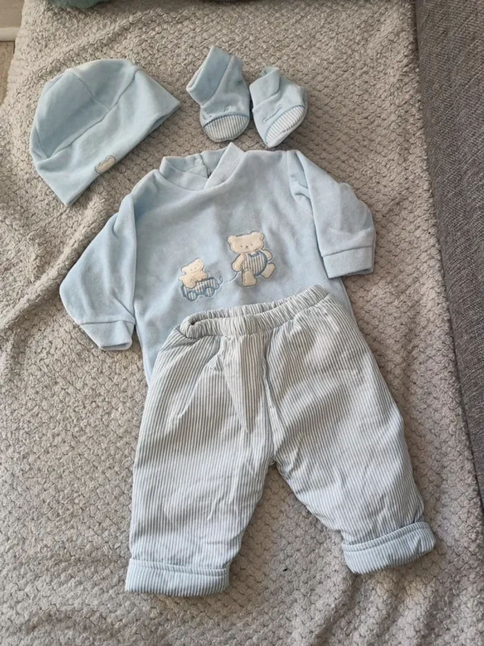 Ensemble bébé - 3 mois