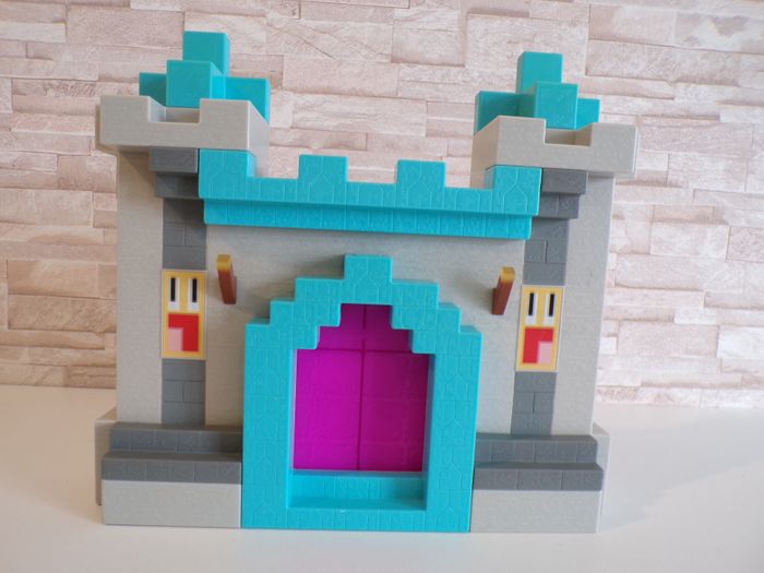 Château Minecraft et figurines (J24) - photo numéro 2