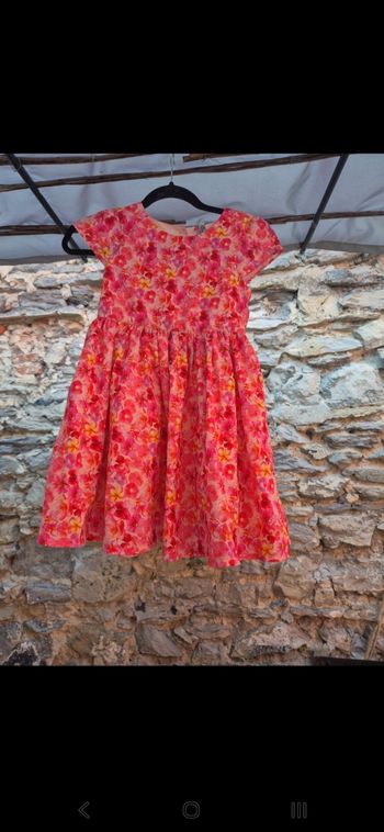 Magnifique robe fleurs 8 ans