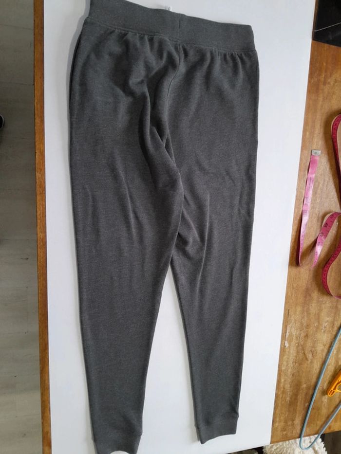 Pantalon jogging calvin Klein taille xs - photo numéro 2