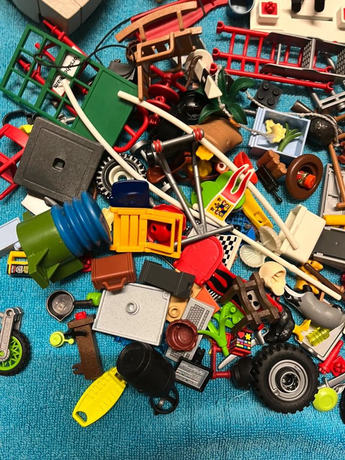 Gros lot de Playmobil en vrac TBE - photo numéro 7