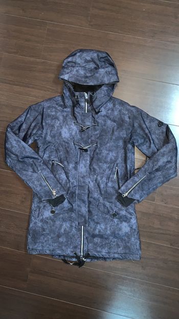 Superbe veste de snowboard 686