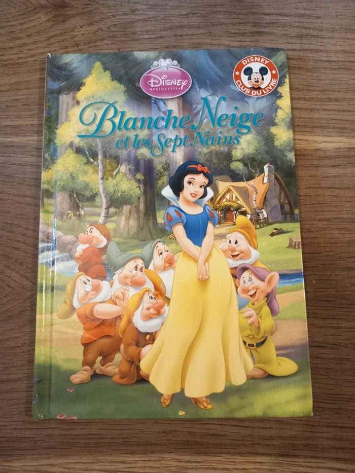 Livre Blanche-Neige et les sept nains