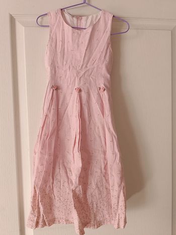 Robe de cérémonie rose poudré avec petites fleurs 5 ans neuve