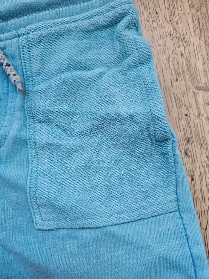 Short bleu clair Kiabi 5 ans - photo numéro 3