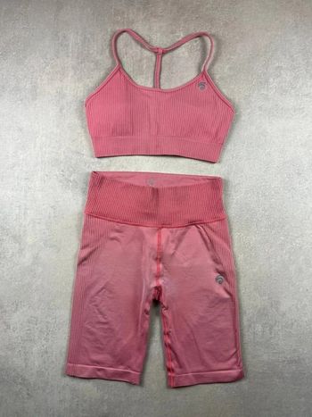 Ensemble Oceans Apart Seamless Maya Set - Sports Bra + Short Gym Outfit | fuchsia - S | Women #~20
