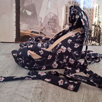 Chaussures ouverte Compensées