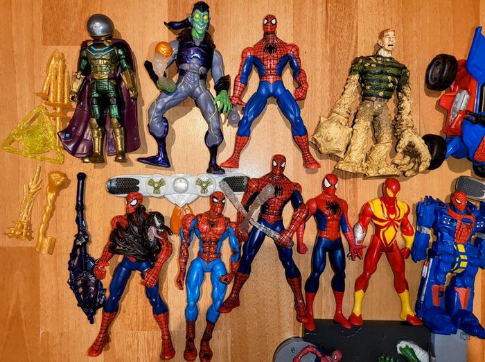 Lot de figurine super héros Marvel Avengers Walt Disney the Amazing Spider-Man l'homme araignée - photo numéro 2