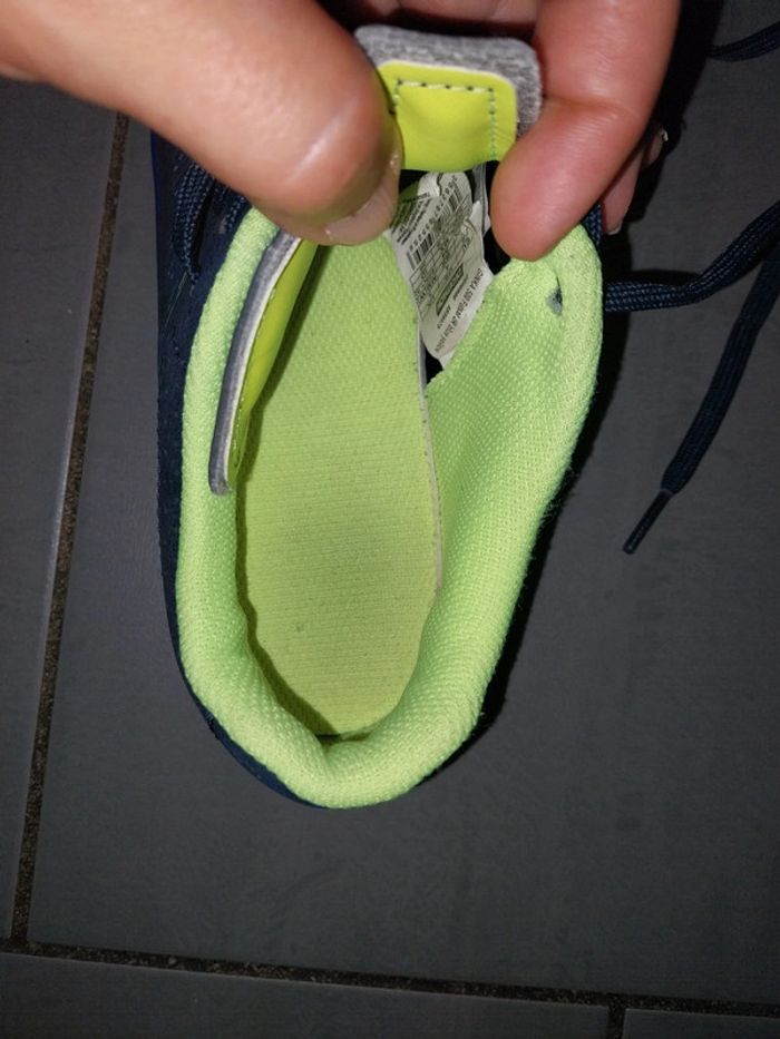 Chaussures futsal très bon état - photo numéro 5