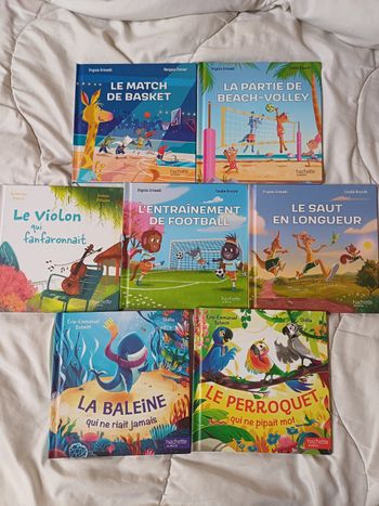Lot 7  livres Hachette Jeunesse