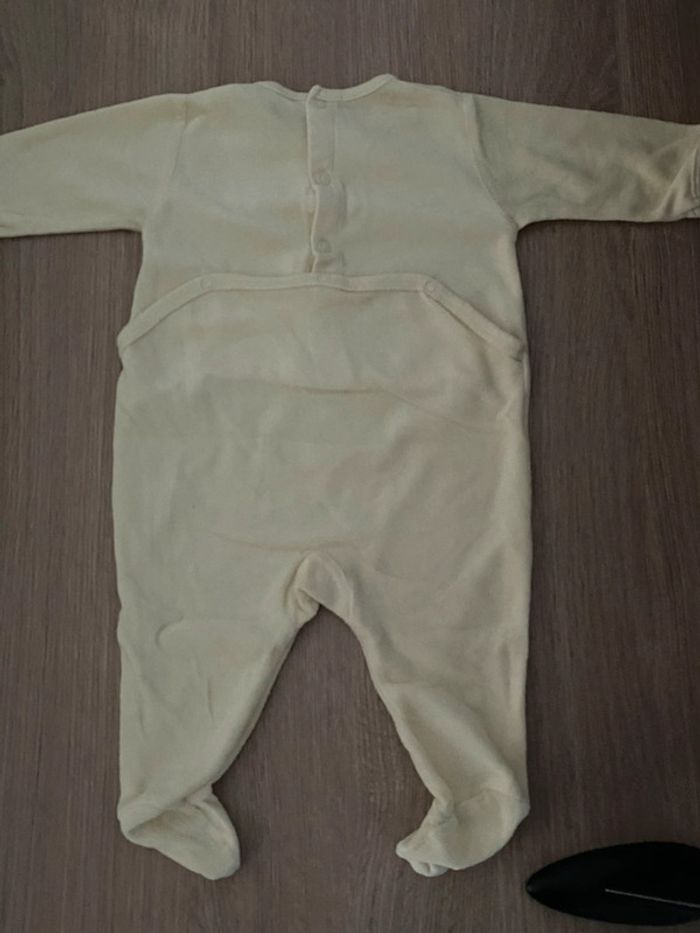 Lot 4 pyjamas 1 pièces 6 mois - photo numéro 12