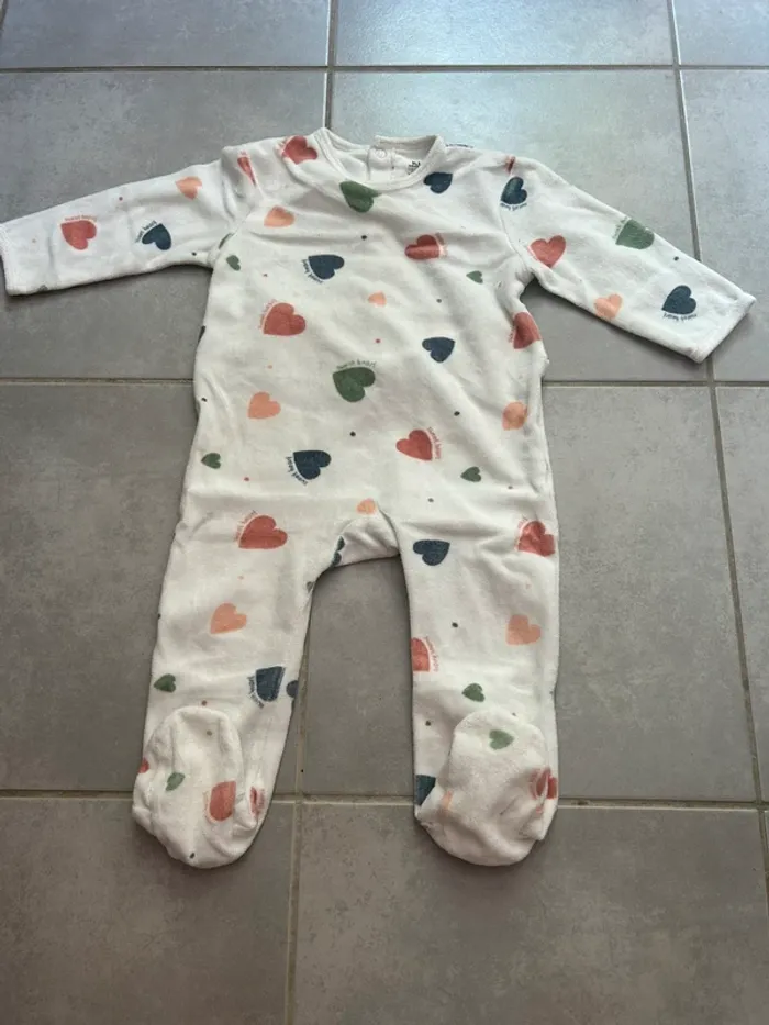 Pyjama Kiabi taille 18 mois