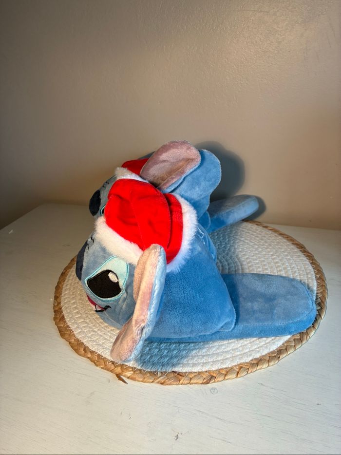 Chaussons Stitch Noël - photo numéro 3