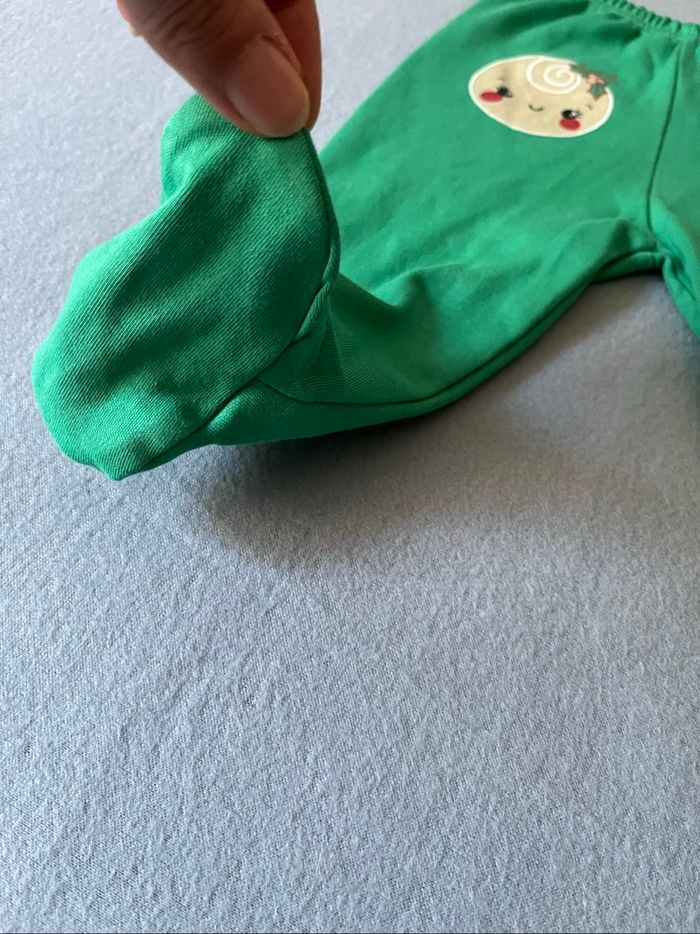 Bas de pyjama bébé Taille 0-3 mois Neuf - photo numéro 2