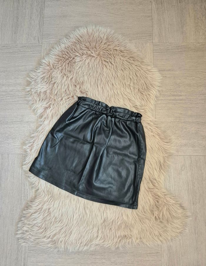 Jupe en simili cuir * Kiabi * - photo numéro 2