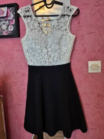 Robe noir et blanc