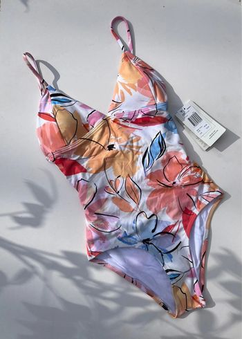 Maillot de bain une pièce dos nu fleuri